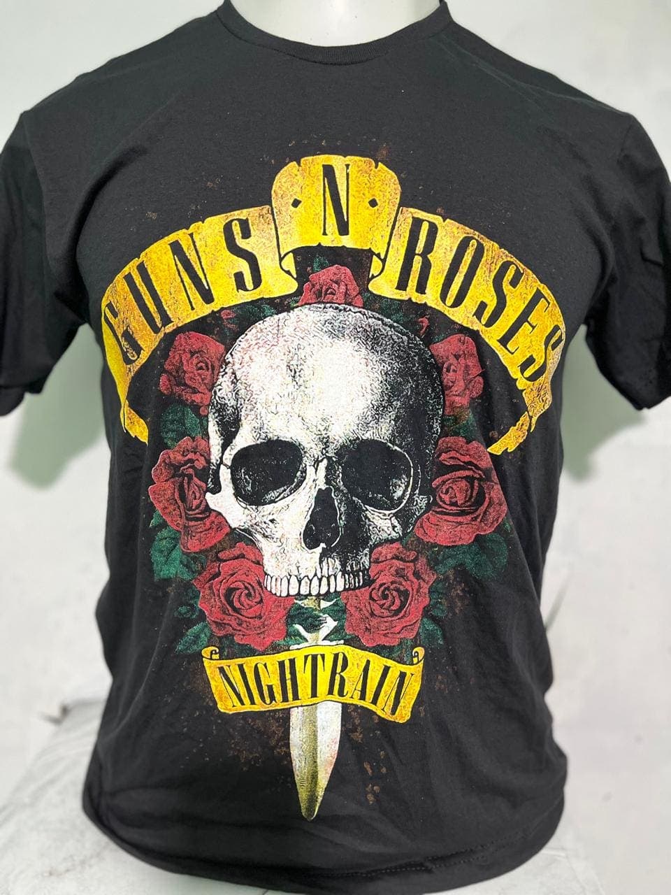 Camisas estampadas bandas de rock e animes
